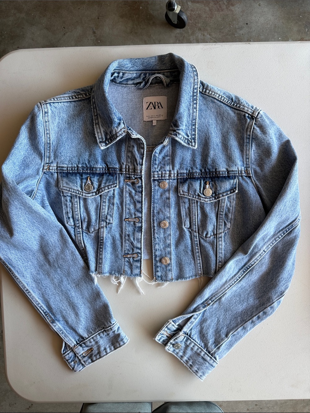 Zara Light Wash Cropped Denim Jacket